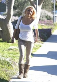 Pamela Anderson on her way to watch a baseball game